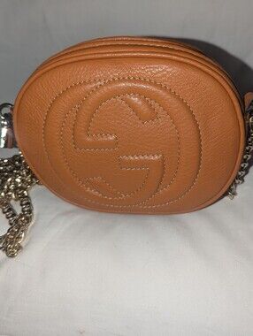Gucci Mini Soho Disco Tan Leather Round Crossbody with Gold-Tone Chain Strap